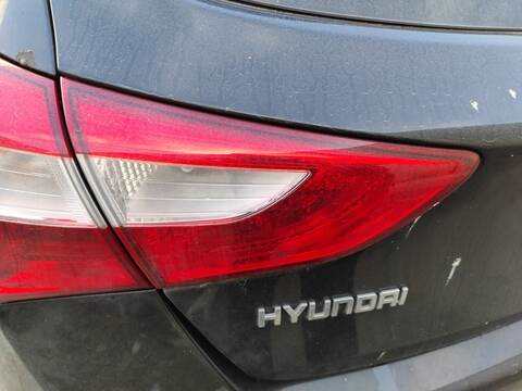 Piloto Portón Izquierdo Hyundai i30 D4FB