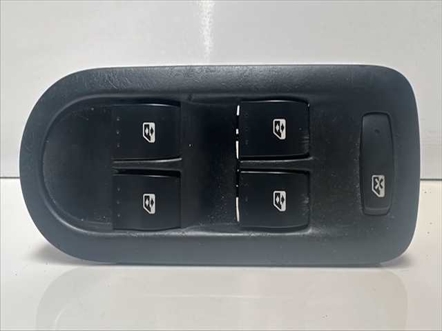 Botonera Elevalunas Renault Scenic 1.9 DCI