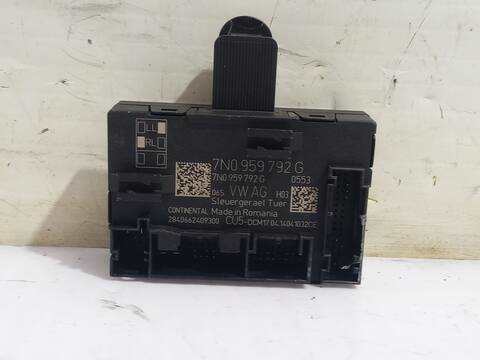 Foto 1ª: Centralita Motor ECU Skoda Yeti ACTIVE 105CV 77KW [CBZB] (2014)