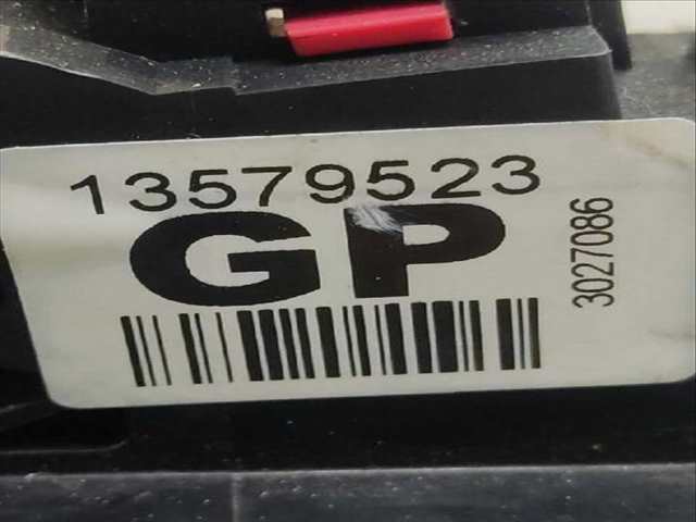 Cerradura Puerta Delantera Derecha Chevrolet Orlando 2.0 D