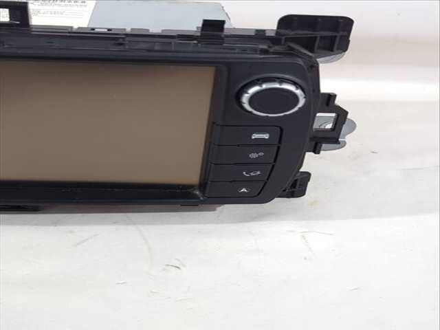 Foto 3ª: Pantalla Multifuncion Toyota Yaris 1.5 NSP131_) 112CV 82KW [2NR-FKE] (2017)