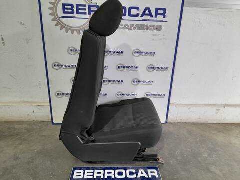Foto 3ª: Asientos Traseros Toyota Corolla 2.2 D-CAT 177CV 130KW [D/ 2AD-FHV] (2006)
