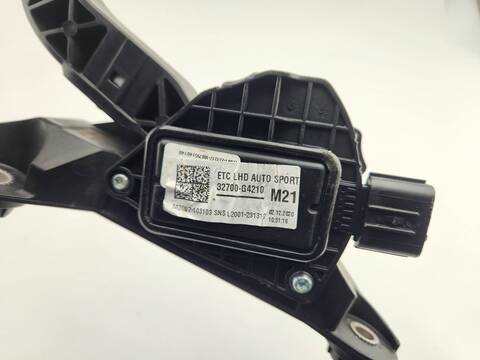 Foto 3ª: Pedal Acelerador Hyundai i30 KLASS LR 119CV 88KW [G3LF] (2021)