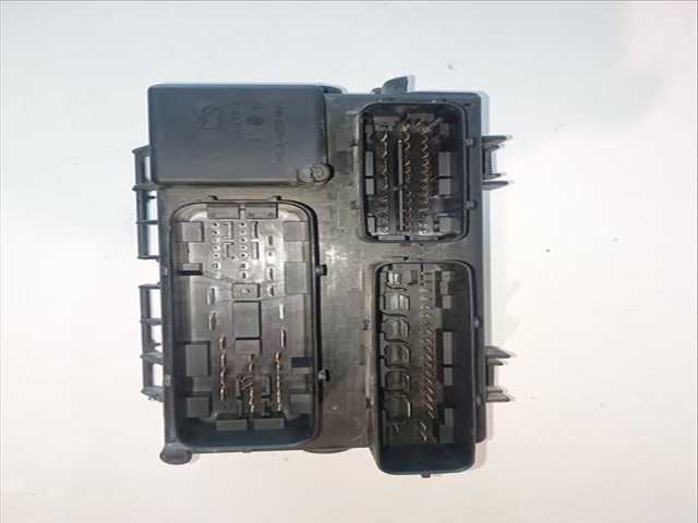 Foto 2ª: Caja Reles Fusibles Opel Corsa CATCH ME 75CV (2006)