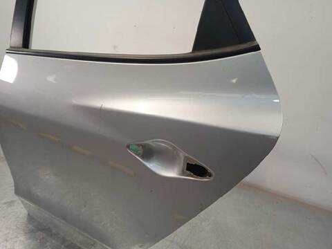 Foto 3ª: Puerta Trasera Izquierda Hyundai ix35 1.7 CRDI CAT 116CV 85KW [D4FD] (2010)