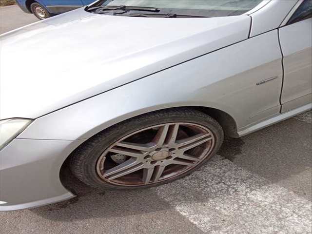 Aleta Delantera Izquierda Mercedes Clase E 180 E 350 CDI 207.322) COUPE 231CV 170KW