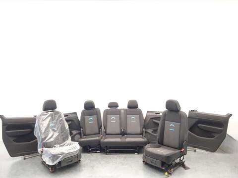 Asientos Traseros Ford Tourneo 2.0 ECOBLUE 4WD 122CV 90KW