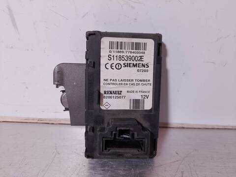 Motor de Arranque Renault Megane AUTHENTIQUE BERLINA 112CV 82KW II BERLINA 5P
