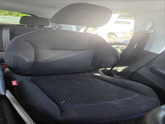 Asiento Delantero Izquierdo Peugeot 208 STYLE 82CV 60KW