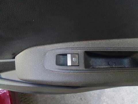 Botonera Elevalunas Renault Captur INTENS 116CV 85KW