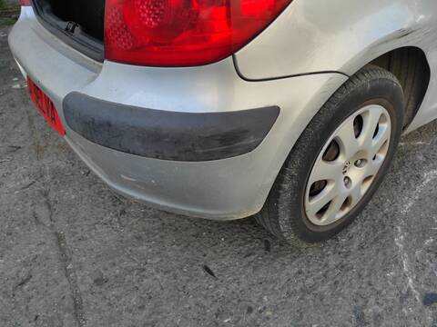 Foto 3ª: Paragolpes Trasero Peugeot 307 9HX BERLINA (2006)
