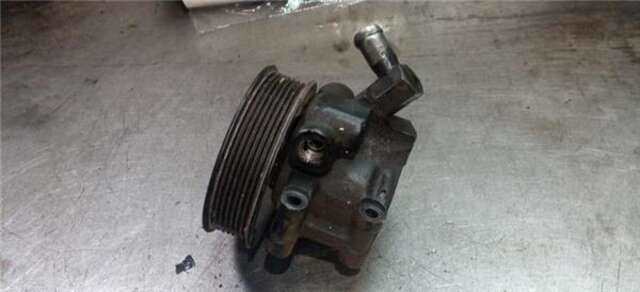 Foto 2ª: Bomba Servodireccion Ford Transit 2.4 FT 300 S [2.4 LTR. - 74 KW TDCI CAT] FURGON (TT9)(2006 _)