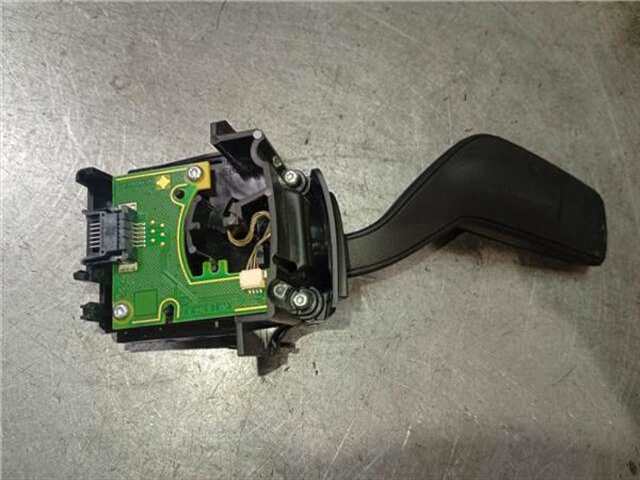 Foto 3ª: Mando Multifuncion Ford Focus 1.0 ACTIVE [1.0 LTR. - 92 KW ECOBOOST CAT]