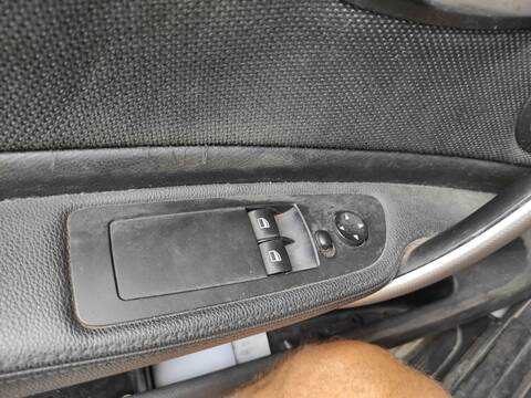 Botonera Elevalunas Bmw Serie 1 114 N47D20C BERLINA