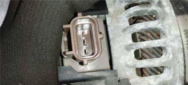 Foto 3ª: Alternador Land Rover Range 3.6 TDV8 HSE [3.6 LTR. - 200 KW TD V8] [368DT]