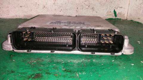 Foto 2ª: Centralita Motor ECU Volkswagen Passat 1.9 TDI BERLINA 115CV 85KW [AJM] (1999)