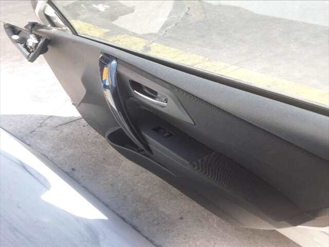 Foto 3ª: Puerta Delantera Derecha Toyota Auris 1.8 16V HIBRID 99CV 0CV [2ZR] (2016)