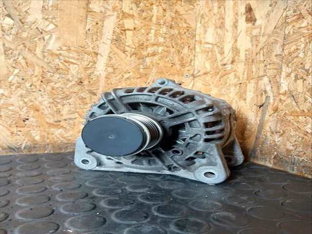 Foto 1ª: Alternador Renault Clio 20 ANIVERSARIO 75CV (2005)