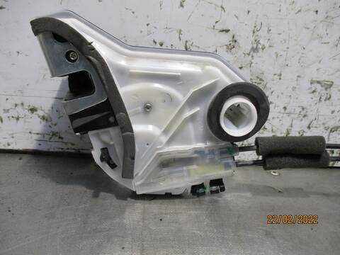 Foto 3ª: Cerradura Puerta Trasera Izquierda Toyota Prius 1.8 16V CAT 99CV 73KW [2ZR] (2018)