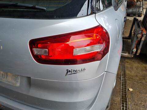 Foto 3ª: Piloto Trasero Derecho Citroen C4 LIVE PICASSO 131CV 96KW [HN02] (2016)