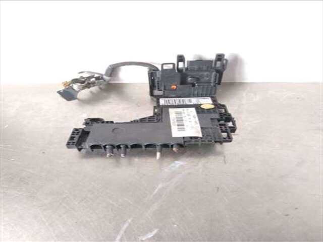 Foto 2ª: Caja Reles Fusibles Peugeot 508 2.0 ALLURE [2.0 LTR. - 103 KW 16V HDI FAP] [RHF / DW10BTED4]