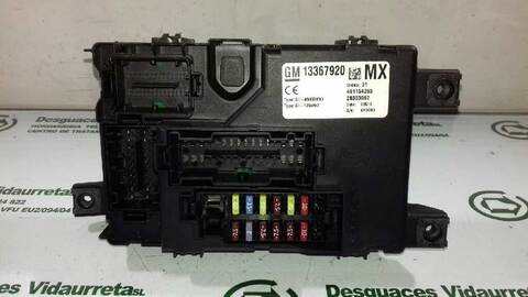 Caja Reles Fusibles Opel Corsa 1.2 CAT A 12 XER - LDC) 86CV 63KW