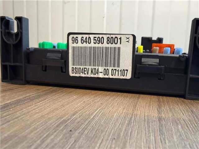 Foto 2ª: Centralita Confort BSI Citroen C4 2.0 SX [2.0 LTR. - 100 KW HDI FAP CAT (RHR - DW10BTED4)] [RHJ (DW10BTED4)]