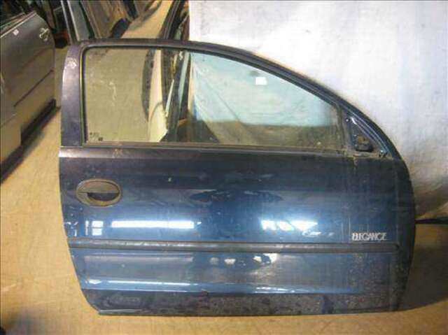 Foto 1ª: Puerta Delantera Derecha Opel Corsa 1.7 DTI 75CV (2001)