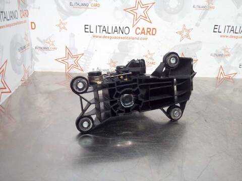 Foto 4ª: Palanca de Cambio Ford Fiesta TITANIUM 95CV 70KW [TZJA] (2012)