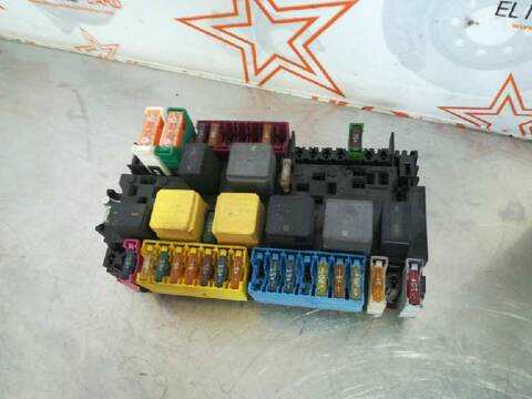 Foto 3ª: Caja Reles Fusibles Mercedes Clase A 140 A 180 CDI BLUEEFFICIENCY 176.012) 109CV 80KW [K9K] (2016)