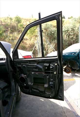 Foto 2ª: Puerta Delantera Derecha Nissan Vanette 2.3 D CARGO,1995-2002 [LD23G] (2000)