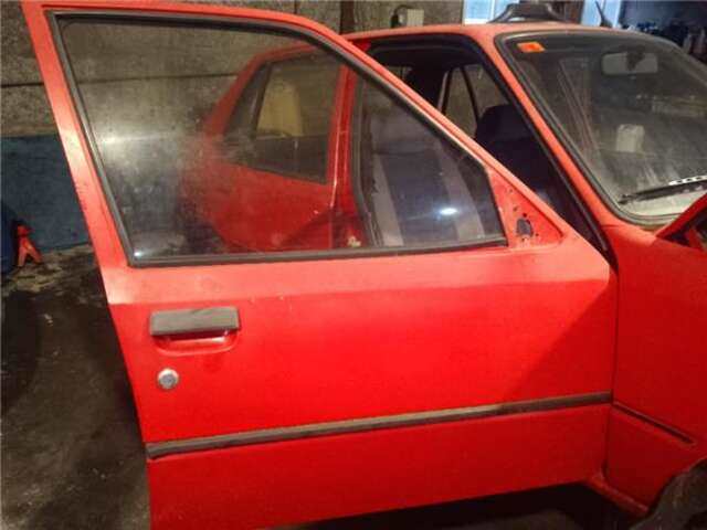 Foto 1ª: Puerta Delantera Derecha Peugeot 205 1.8 DIESEL [161A (XUD7)]
