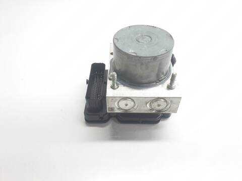 Foto 3ª: Abs Volkswagen Crafter 35 FURGON BL CON VOL TA FWD (2017)