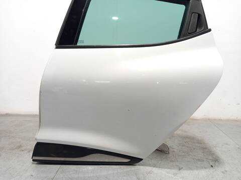 Foto 3ª: Puerta Trasera Izquierda Renault Clio 0.9 TCE 90 90CV 66KW [H4B408] (2018)