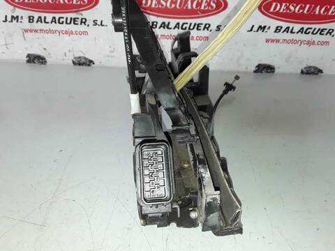 Foto 2ª: Cerradura Puerta Delantera Izquierda Ford Focus BERLINA 1.6 TDCI CAT 109CV (2005)