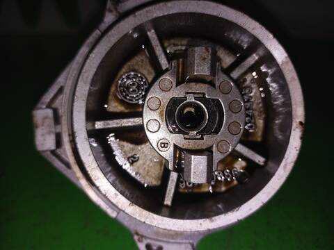 Foto 2ª: Depresor Freno Bomba Vacio Bmw Serie 3 315 320D BERLINA 136CV 100KW [M47D20] (2001)