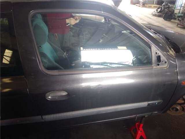 Puerta Delantera Derecha Renault Clio 1.5 AUTHENTIQUE [1.5 LTR. - 60 KW DCI DIESEL]