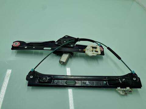 Foto 3ª: Elevalunas Eléctrico Delantero Derecho Bmw Serie 1 114 118D 143CV 105KW [N47D20C] (2012)