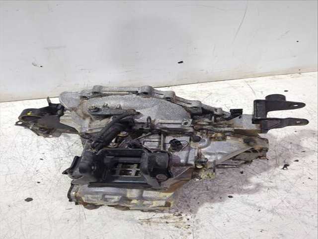 Foto 3ª: Caja Cambios Hyundai Tucson 2.0 CRDI 113CV 83KW [D4EA] (2004)