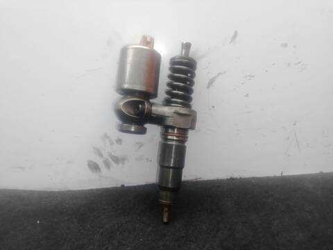 Foto 1ª: Inyectores Land Rover Defender 2.5 TD5 4X4 L316) 122CV 90KW [15P] (2004)