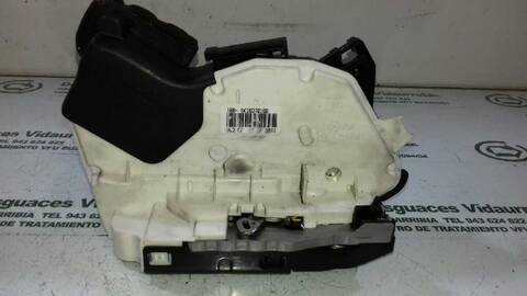 Foto 3ª: Cerradura Puerta Delantera Derecha Volkswagen Polo ADVANCE BLUEMOTION 69CV 51KW [CGPA] (2011)