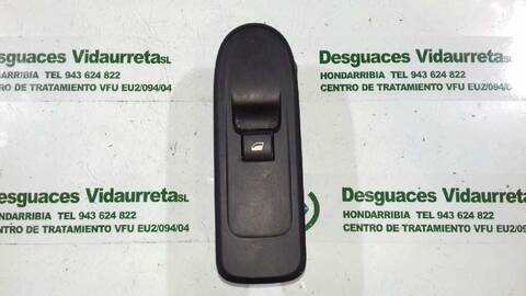 Foto 1ª: Botonera Elevalunas Peugeot 308 CONFORT 120CV 88KW [5F01] (2012)