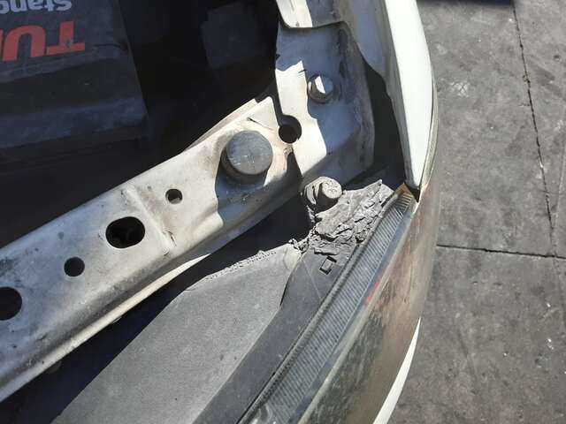 Foto 2ª: Faro Izquierdo Nissan Almera 2.2 DI 110CV [YD22] (2003)