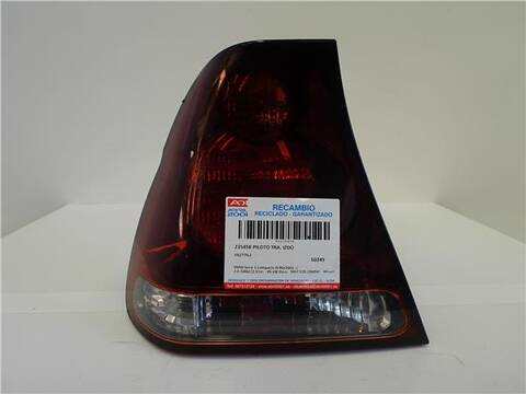Foto 1ª: Piloto Trasero Izquierdo Bmw Serie 3 315 2.0 318TD 115CV 85KW [M47 D20 (204D4)] (2004)