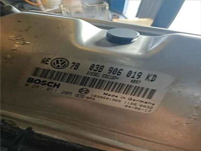 Centralita Motor ECU Volkswagen Passat 1.9 HIGHLINE [1.9 LTR. - 96 KW TDI]