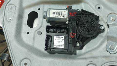 Foto 3ª: Elevalunas Eléctrico Delantero Izquierdo Volkswagen Touran TRAVELLER 170CV 125KW [BMN] (2008)