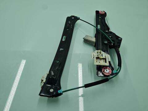 Elevalunas Eléctrico Delantero Derecho Bmw Serie 1 114 118D 143CV 105KW