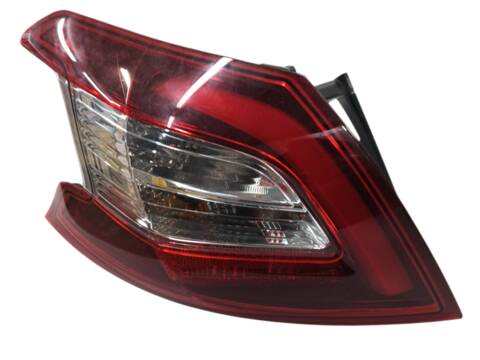 Foto 3ª: Piloto Trasero Izquierdo Peugeot 308 1.2 THP 130 AUT. 131CV (2013)