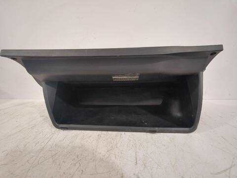 Foto 3ª: Guantera Toyota Auris 1.33 DUAL-VVTI NRE150_) 101CV [1NR-FE] (2006)