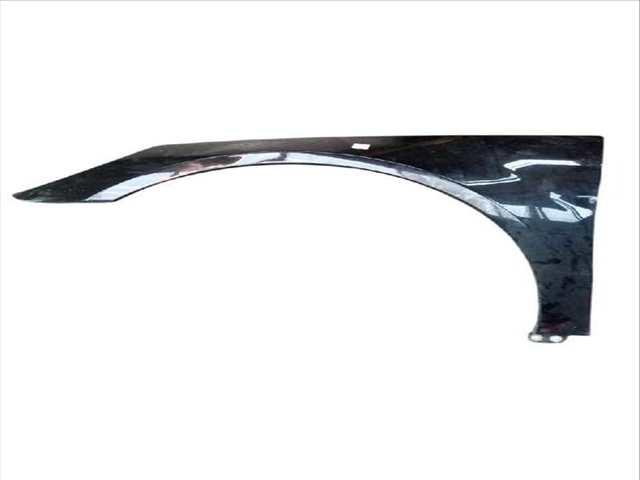 Foto 3ª: Aleta Delantera Izquierda Mercedes Clase R 280 R 320 CDI 4-MATIC 251.022 251.122) 224CV (2005)